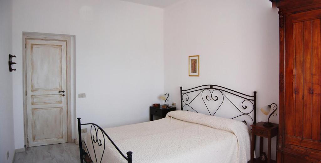 Andrea E Valentina Bed & Breakfast S'archittu Cuglieri Room photo